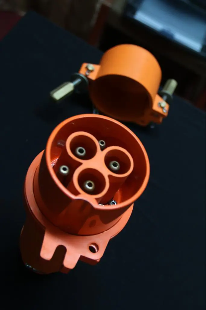 Conector de Baja Tensión, 2 kV - Imagen 3